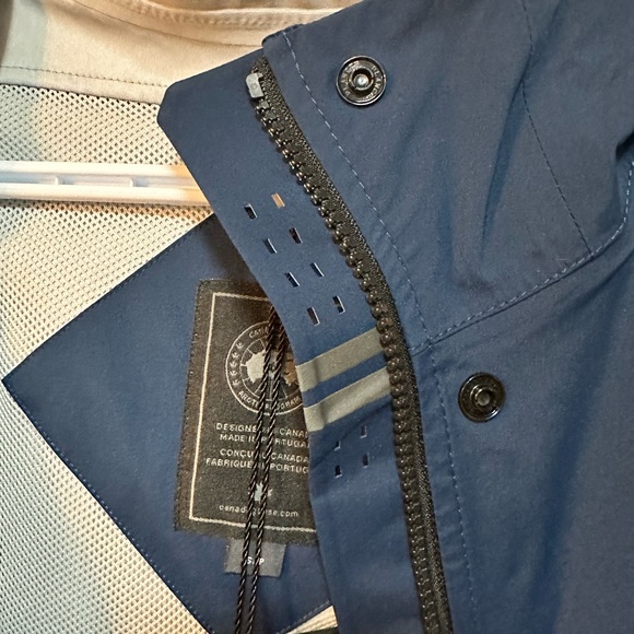 SOLD!! CANADA GOOSE SALIDA JACKET BLACK LABEL - Women’s Size: Small - Picture 16 of 16